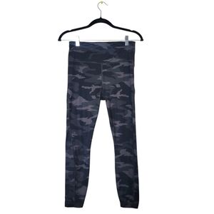 Athleta Ultimate Stash Pocket Camo Tight Leggings S 7/8 Athletic Athleisure Yoga